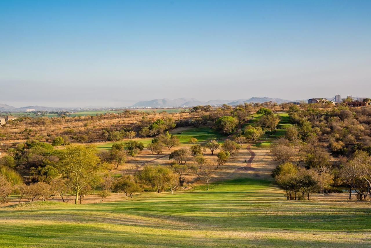 Seasons Golf, Leisure, Spa Hotel Hartbeespoort Exterior photo