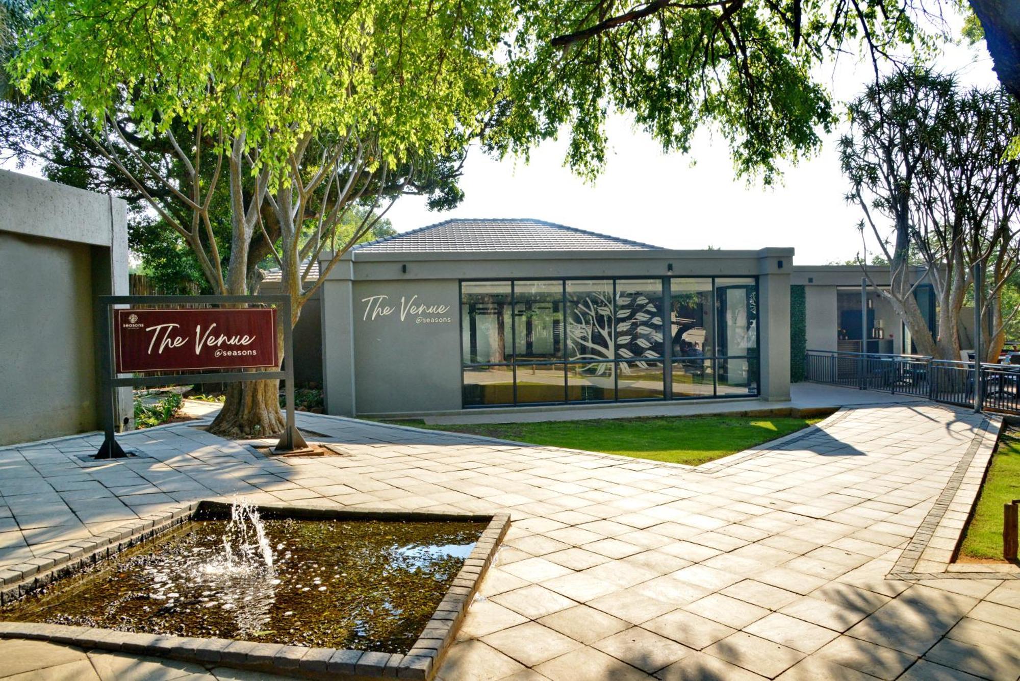 Seasons Golf, Leisure, Spa Hotel Hartbeespoort Exterior photo